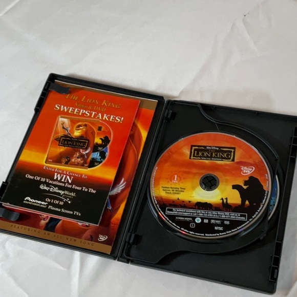 Walt Disney The Lion King 2 Disc Platinum Edition DVD Set - Picture 6 of 10
